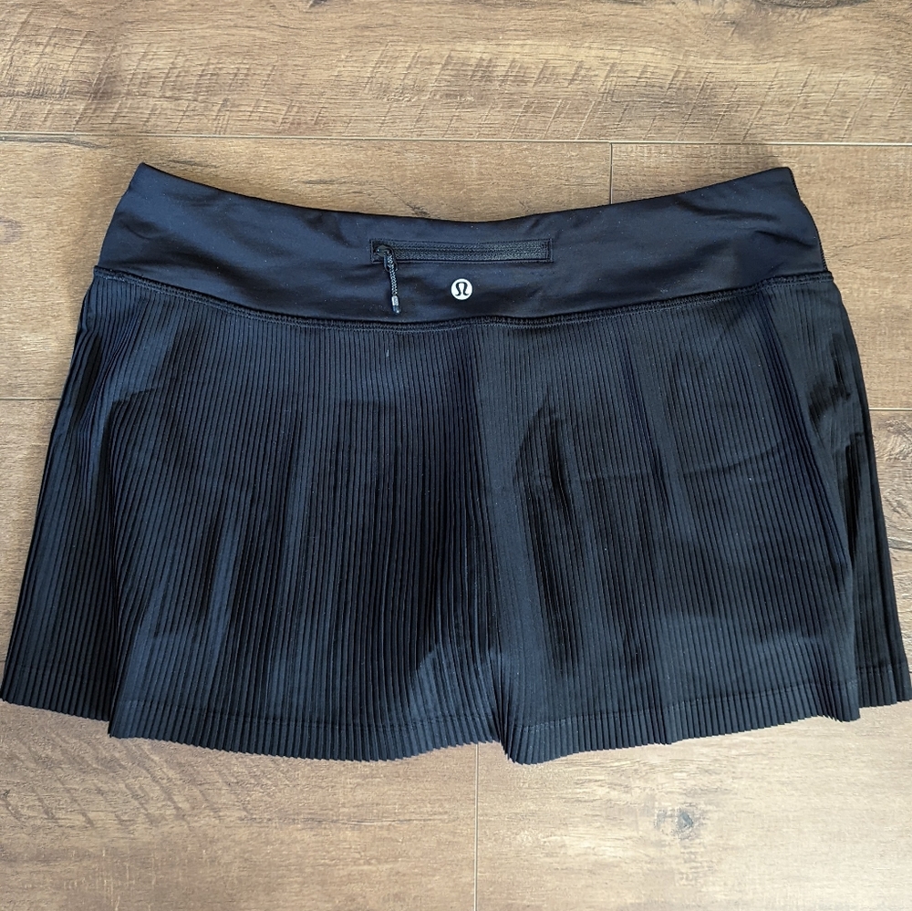 Lululemon Pleat to Street Skirt II Black Size 10